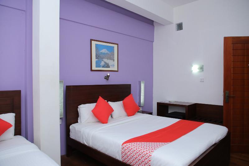 Oyo 256 Subash Hotel 자프나 외부 사진