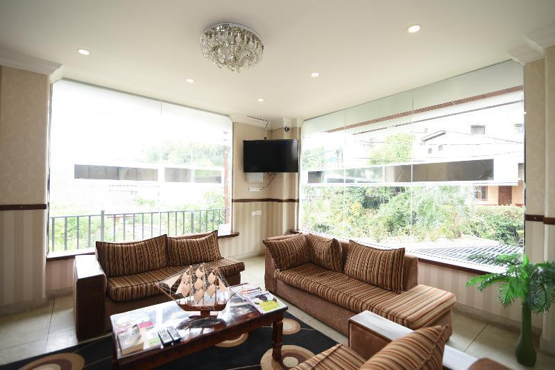 Oyo 256 Subash Hotel 자프나 외부 사진