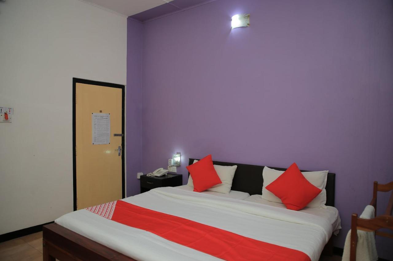 Oyo 256 Subash Hotel 자프나 외부 사진